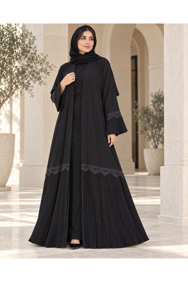 عبايات – مطرزة ومزينة بالخرز