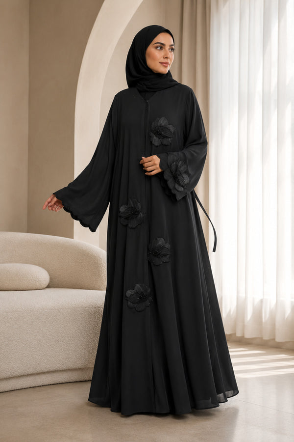 عبايات – مطرزة ومزينة بالخرز