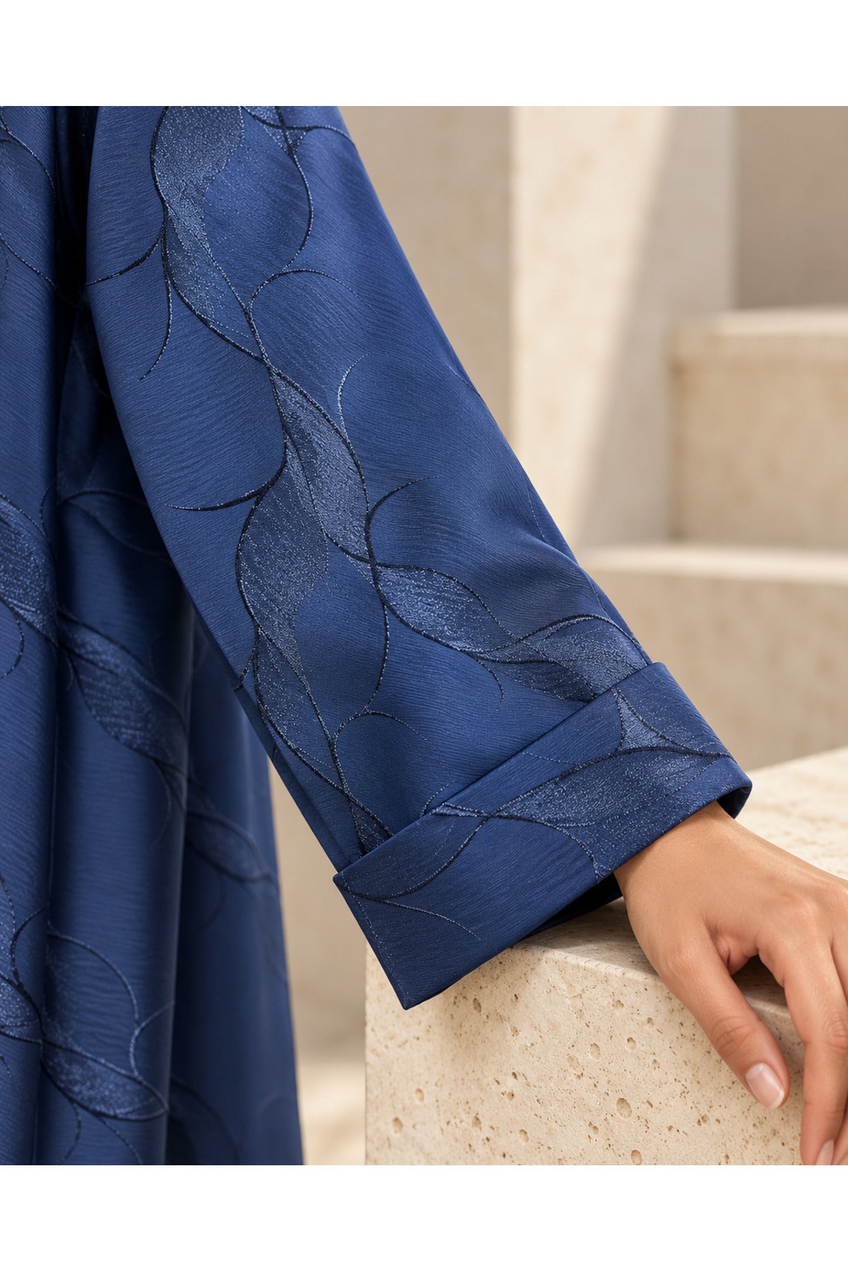 Kavalee Patterned Open Abaya | ABAYA-8424 Secondary image
