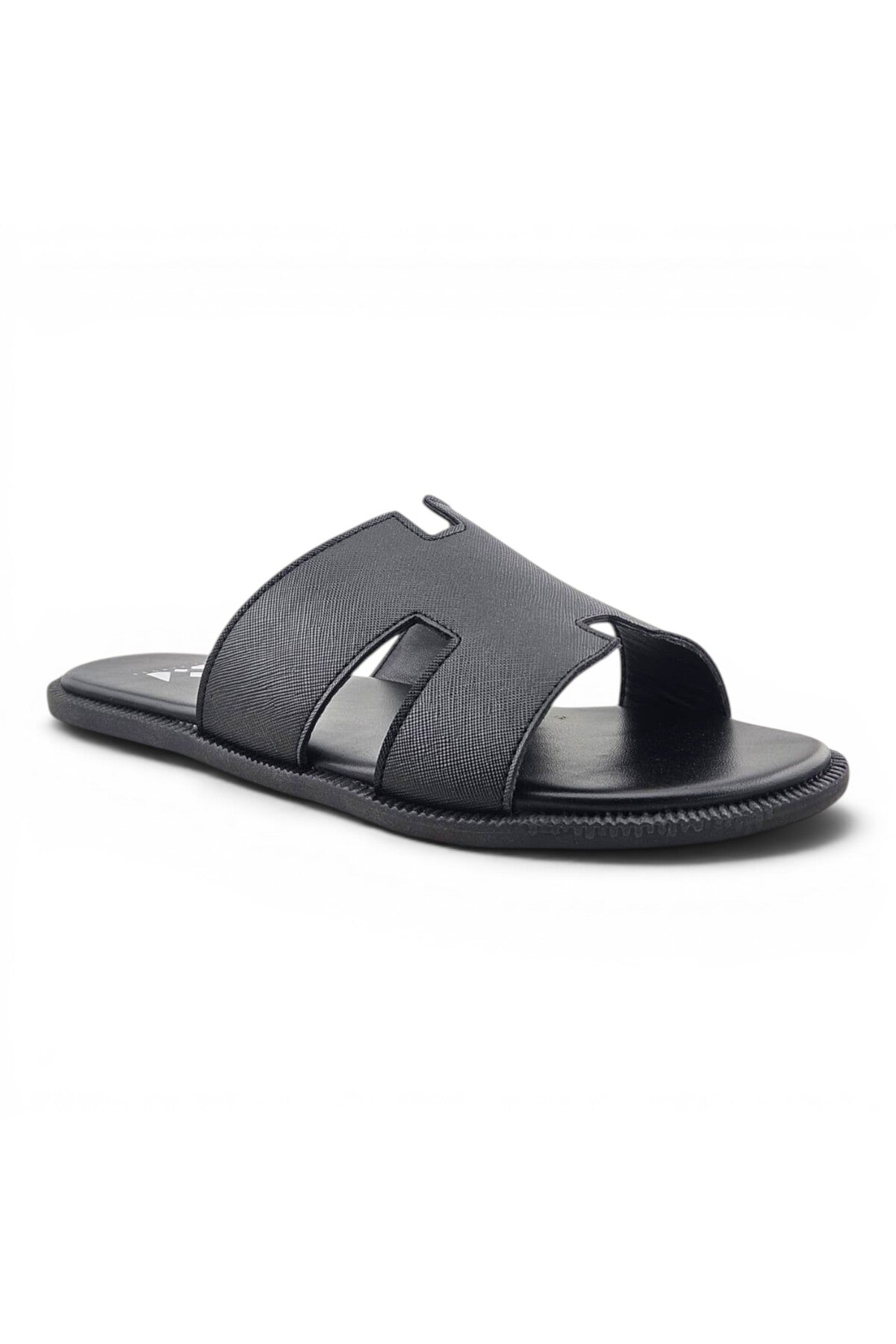 Black الصورة الرئيسية