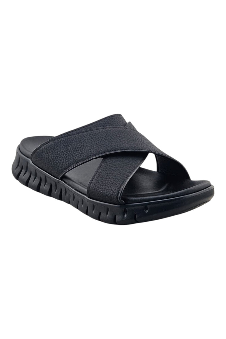 Everyday Sandals & Slides