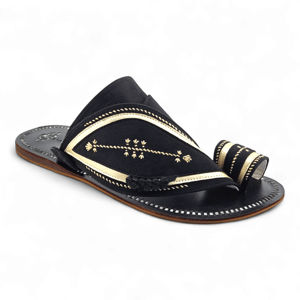 Black الصورة الرئيسية