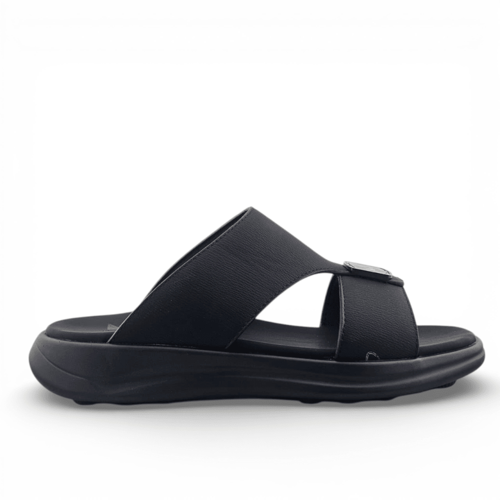 Black الصورة الرئيسية