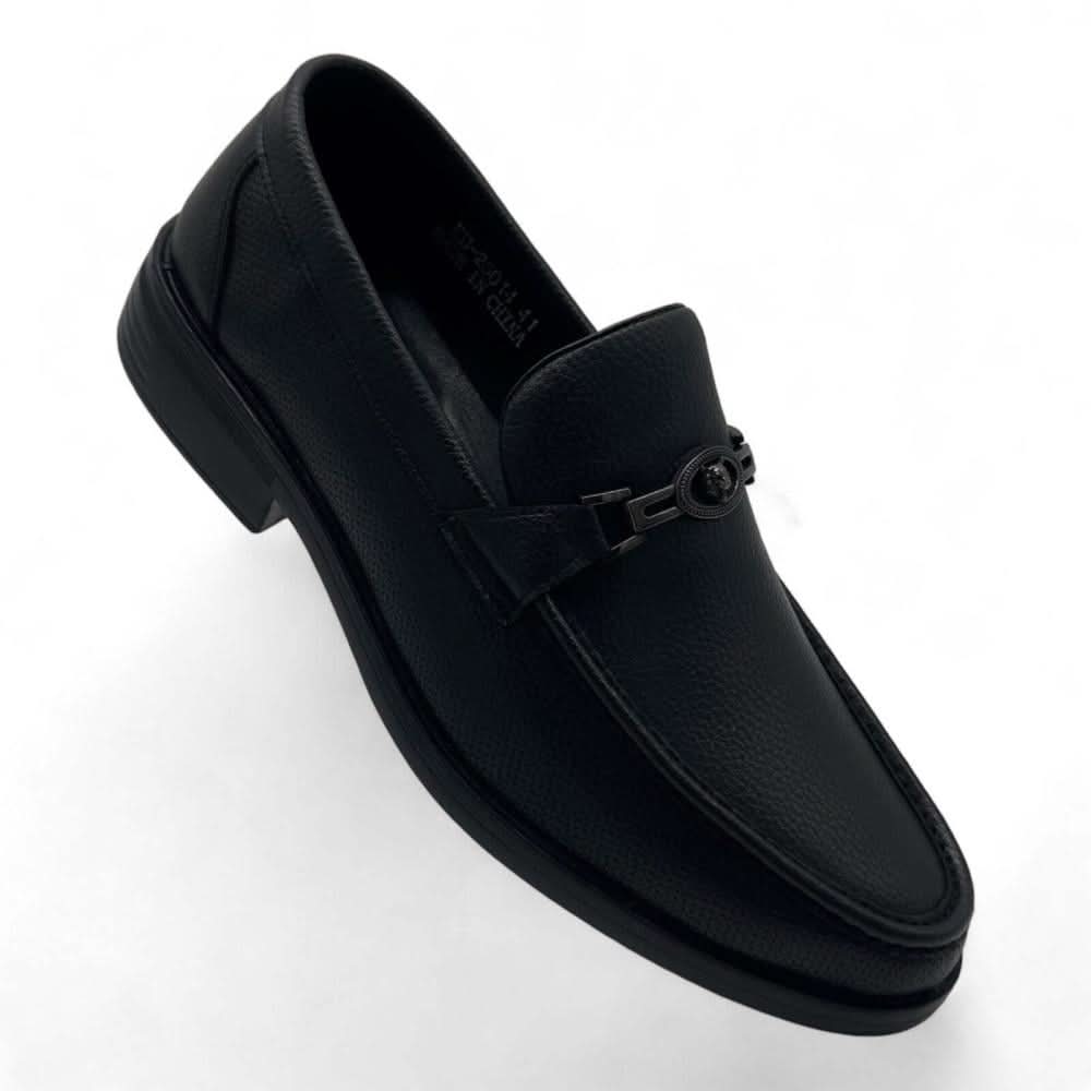 Black الصورة الرئيسية