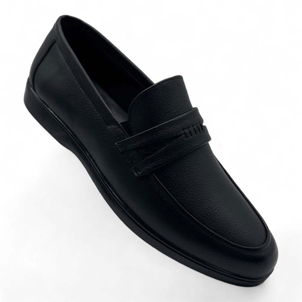 Black الصورة الرئيسية